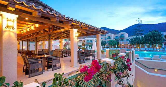 Silva-Beach-POOL-BAR