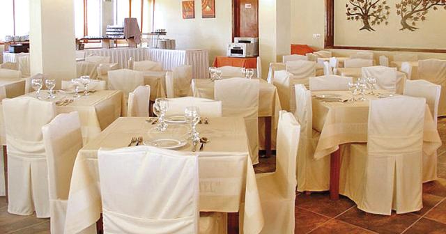 Golden-Sands-RESTAURANT