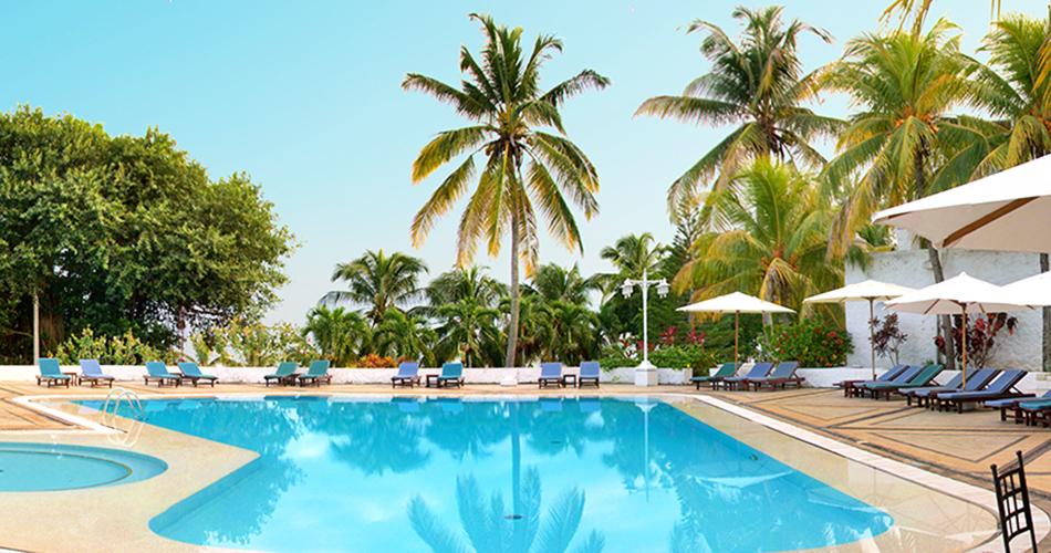 Casuarina-Resort-and-Spa-POOL