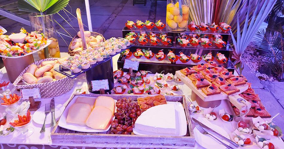 Casuarina-Resort-and-Spa-BUFFET