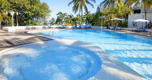 Casuarina-Resort-and-Spa-POOL-3