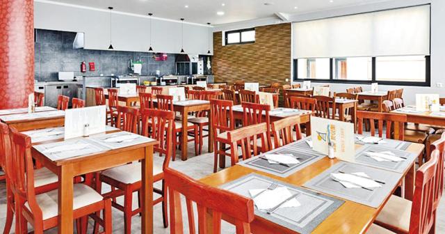 Blue-Aegean-Hotel-and-Suites-RESTAURANT