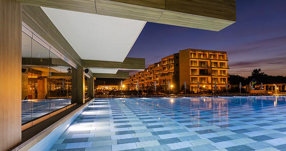 HVD-Reina-Del-Mar-POOL-01