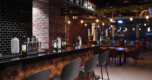 C-Central-Resort-The-Palm-BAR-02