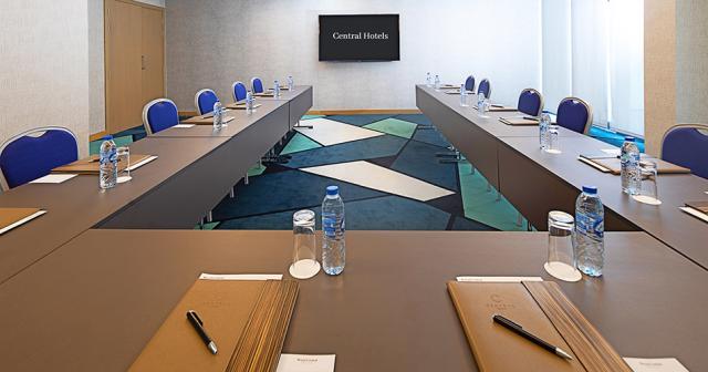 C-Central-Resort-The-Palm-MEETING-ROOM