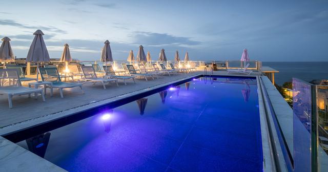 Golden-Beach-POOL-2020
