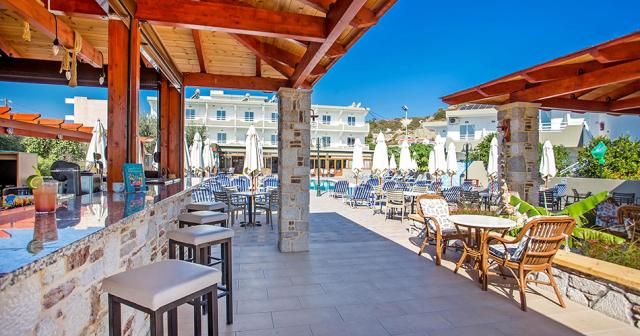 Georgia-Apartment-BAR-01