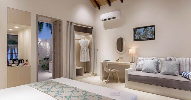 Malahini-Kuda-Bandos-ROOM-BEACH-VILLA-02