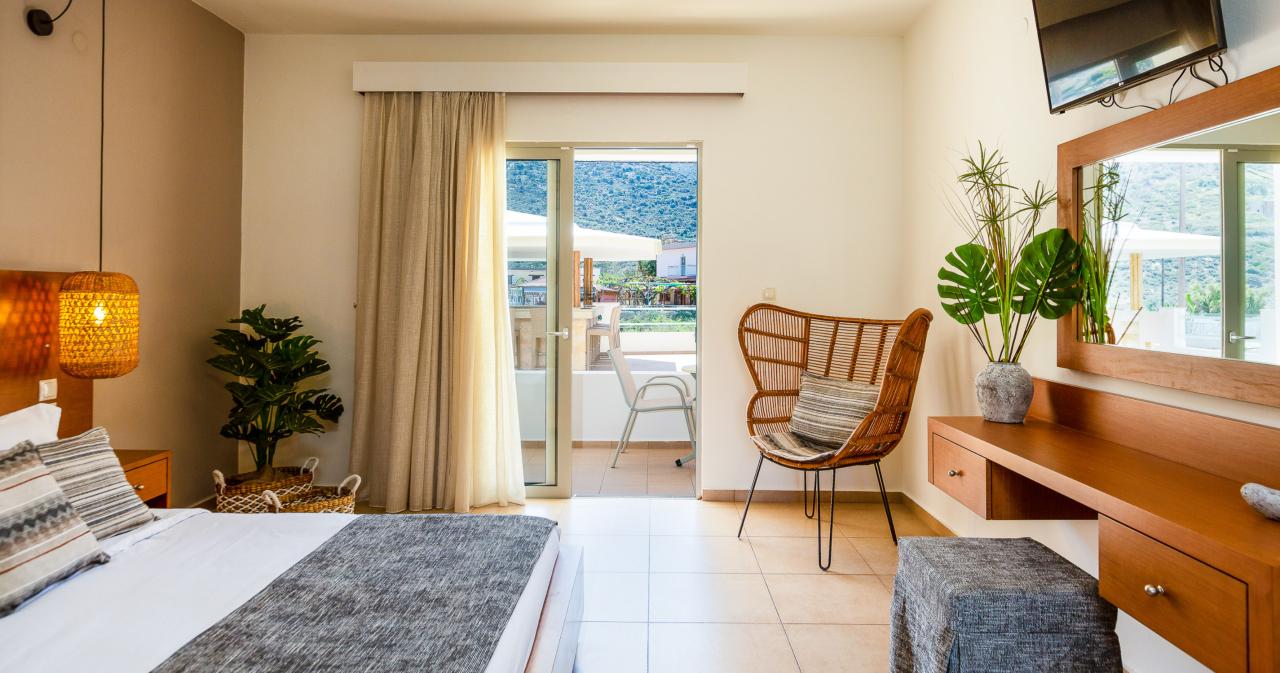 Nostos-Beach-Boutique-STANDARD-ROOM-POOL-AND-MOUNTAIN-VIEW-2025