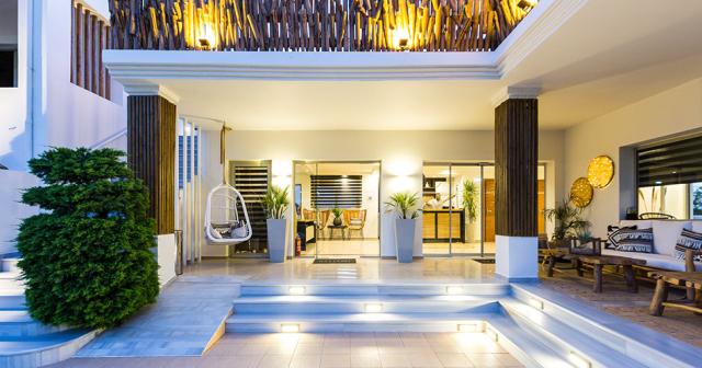 Nostos-Beach-Boutique-ENTRANCE