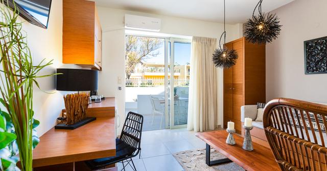 Nostos-Beach-Boutique-ROOM-SUPERIOR-GARDEN-VIEW-01