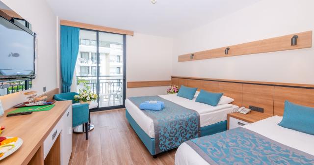 Meryan-2025-ROOM-01