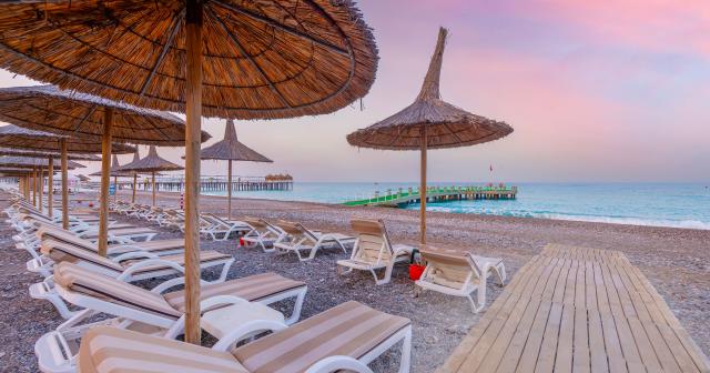 Meryan-2025-BEACH-03