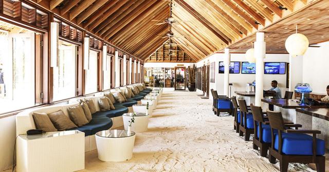 Meeru-Island-Resort-LOBBY