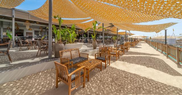 Delphin-Be-Grand-2025-BEACH-BAR-02