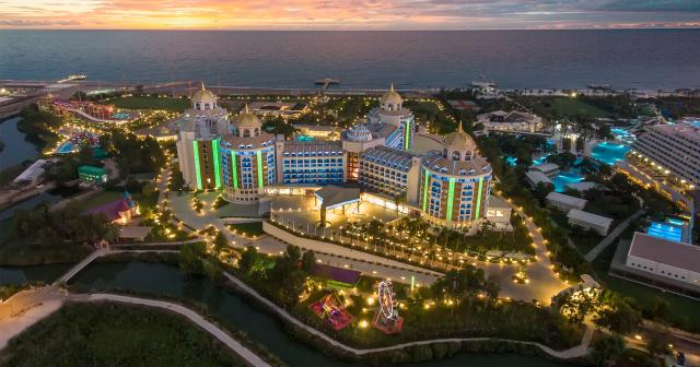 Delphin-Be-Grand-2025-HOTEL-OVERVIEW-02