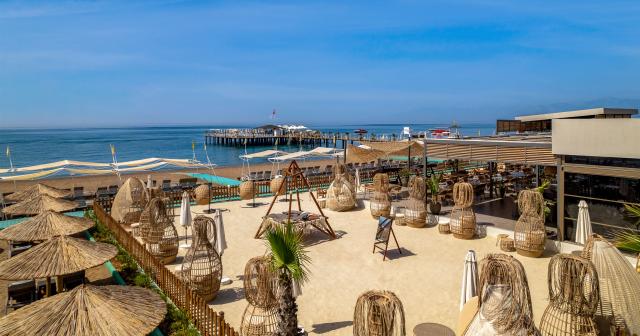 Delphin-Be-Grand-2025-BEACH-02