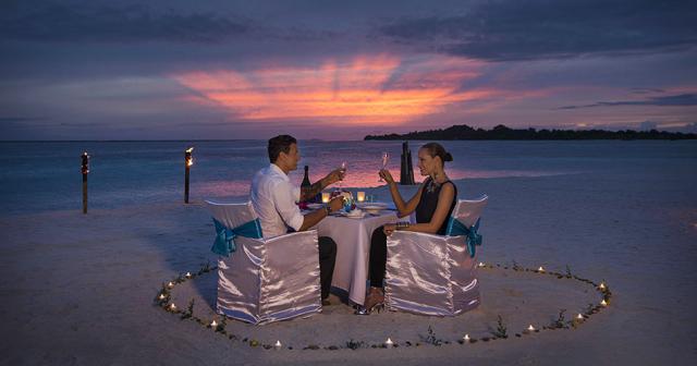 Cocoon-Maldives-ROMANTIC-DINNER-2021