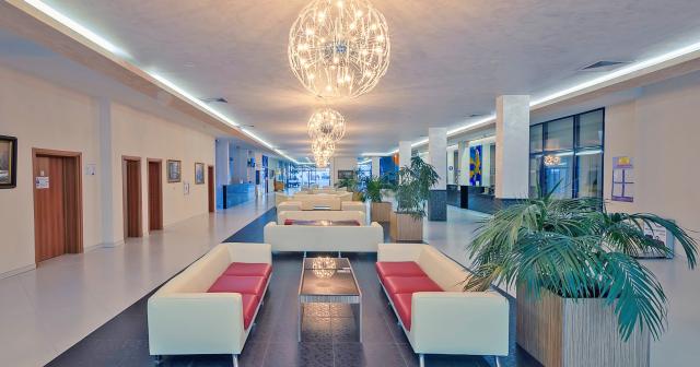 Glarus-2024-LOBBY