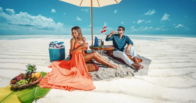 Sun-Siyam-Olhuveli-2025-PICNIC-ON-BEACH