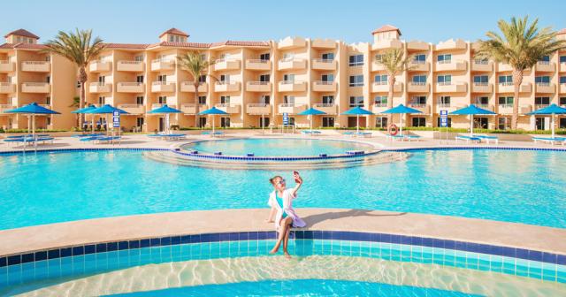 Beach-Albatros-Resort-HOTEL-VIEW-2023