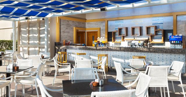 Beach-Albatros-Resort-POOLBAR