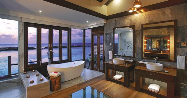 Atmosphere-Kanifushi-WATER-VILLA-WITH-POOL-03