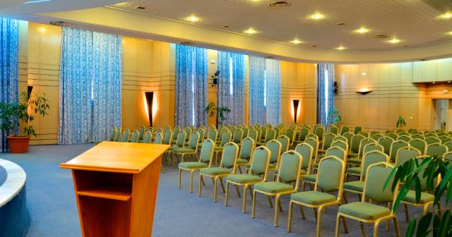 Royal-Garden-Palace-CONFERENCE-ROOM-02