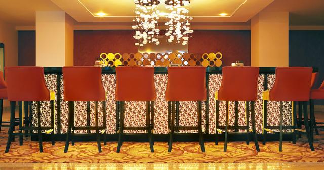 Grecotel-Creta-Palace-Luxury-Resort-LOUNGE-BAR