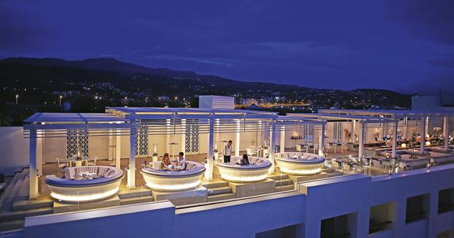 Grecotel-Creta-Palace-Luxury-Resort-SKY-BAR-AND-RESTAURANT