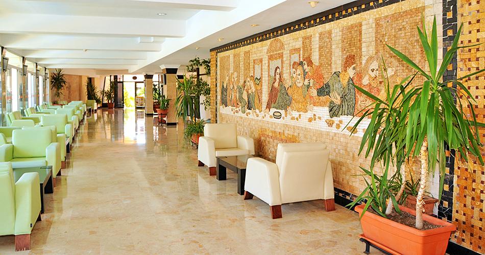 Camyuva-Beach-LOBBY