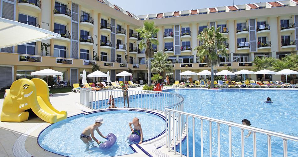 Camyuva-Beach-POOLS