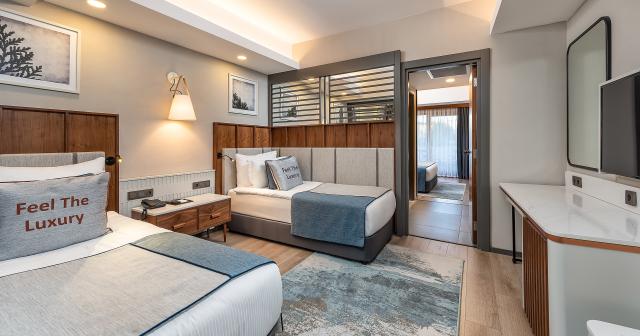 Seaden-Quality-Resort-and-Spa-FAMILY-ROOM-SIDE-SEAVIEW-2025