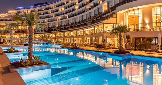 Seaden-Quality-Resort-and-Spa-POOL-2025-03