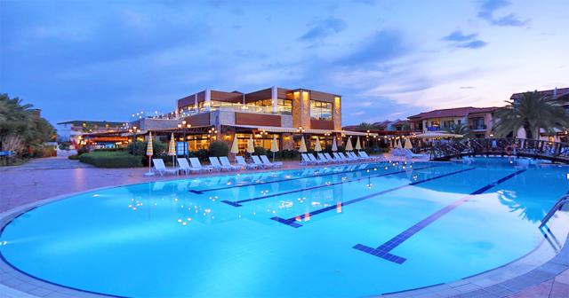 Gypsophila-Holiday-Village-POOL