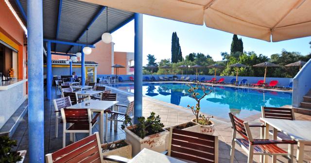 Michelangelo-Resort-POOL-BAR-2025