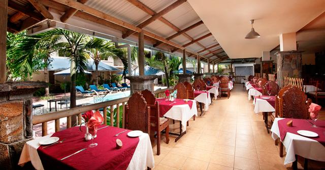 Le-Palmiste-Resort-Spa-RESTAURANT-02