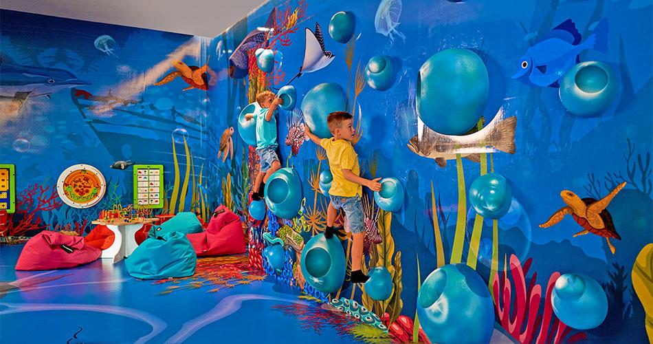 Centara-Mirage-Beach-Resort-KIDS-CLUB-2022