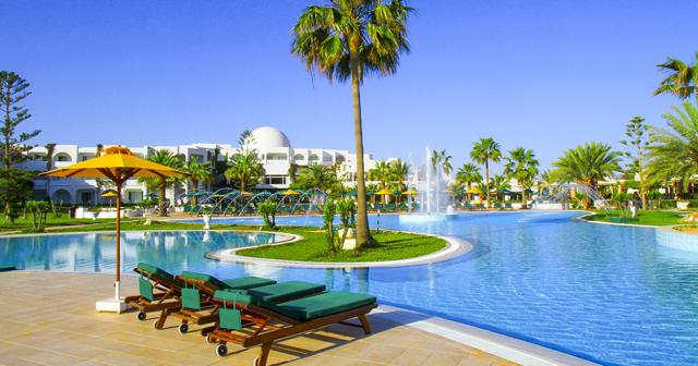 LTI-Djerba-Plaza-Thalasso-and-Spa-POOL3