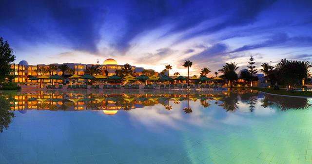 LTI-Djerba-Plaza-Thalasso-and-Spa-POOL-NIGHT
