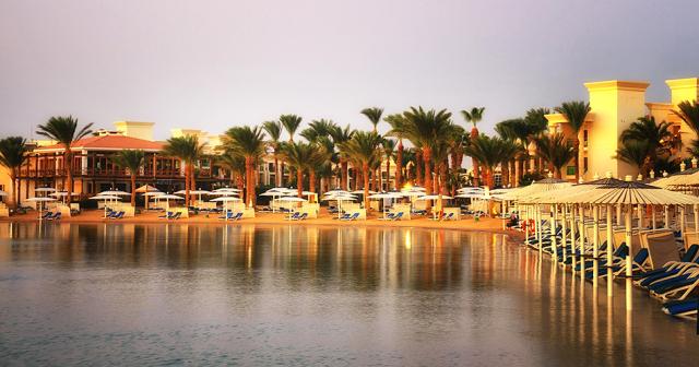 Swiss-Inn-Resort-BEACH-2021-02