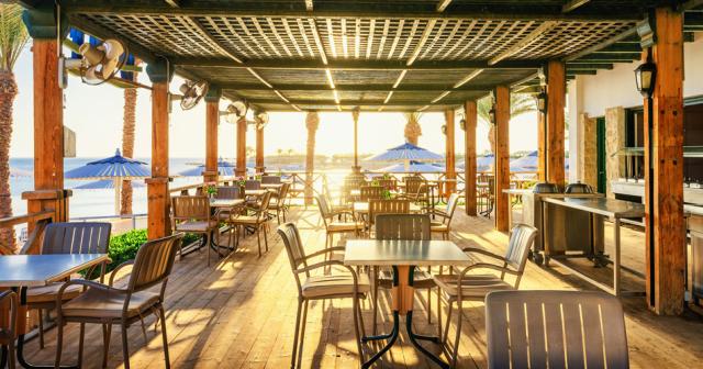 Swiss-Inn-Resort-BEACH-BAR-2022