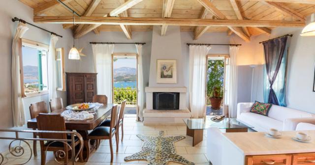Anthea-Rossa-LIVING-ROOM