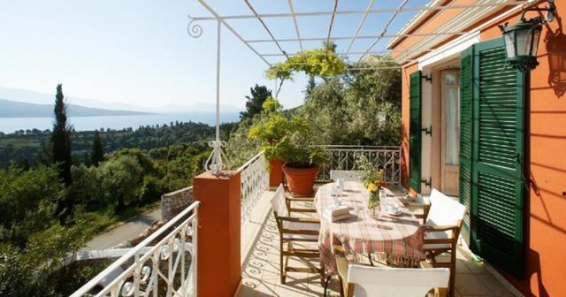 Anthea-Rossa-VIEW