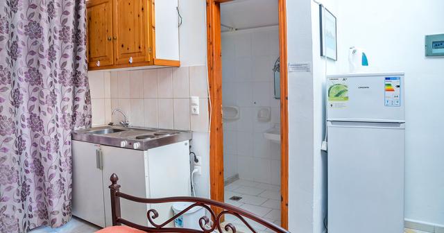 Kostas-Studios-ROOM-02