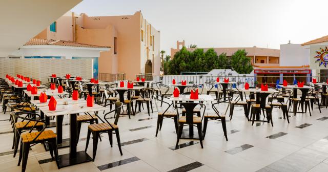 Minamark-Beach-Resort-RESTAURANT-TERRACE-2025