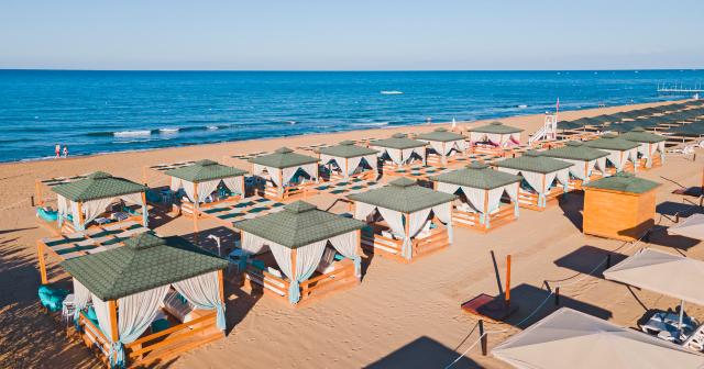 Kamelya-Selin-2024-CABANA-01