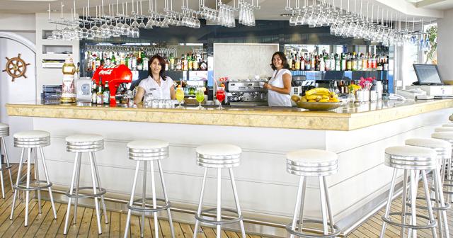 Glaros-Beach-POOL-BAR