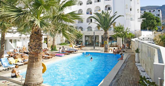 Glaros-Beach-POOL