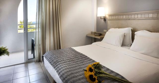 Glaros-Beach-STANDARD-ROOM-2021